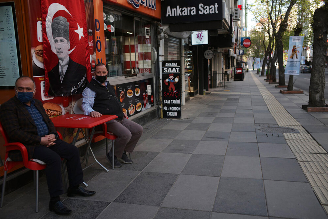 В Турции введен самый строгий за все время пандемии локдаун  