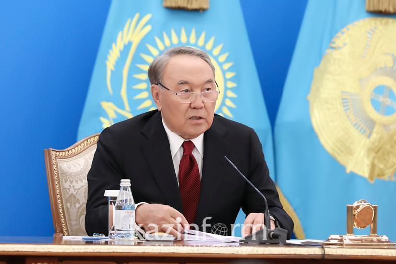 Нурсултан Назарбаев призвал поощрять изучение государственного языка
