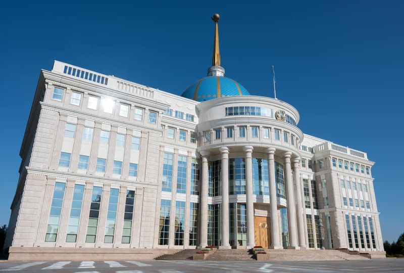 Қайрат Досаевты жұмысқа алғаны үшін Президент Сапарбаевқа сөгіс берді