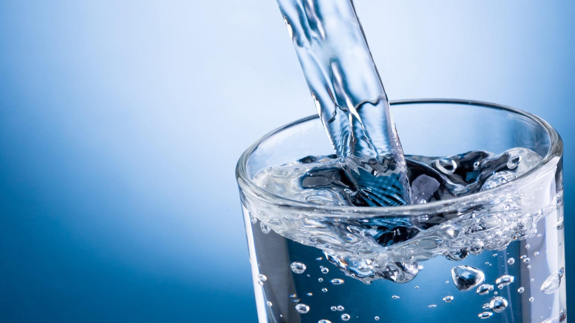 С 1 мая в Казахстане повысят тарифы на воду  