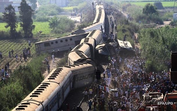 Жертвами столкновения двух поездов в Египте стали более 30 человек 