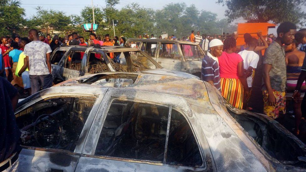 Около ста человек могли погибнуть при взрыве бензовоза в Сьерра-Леоне 