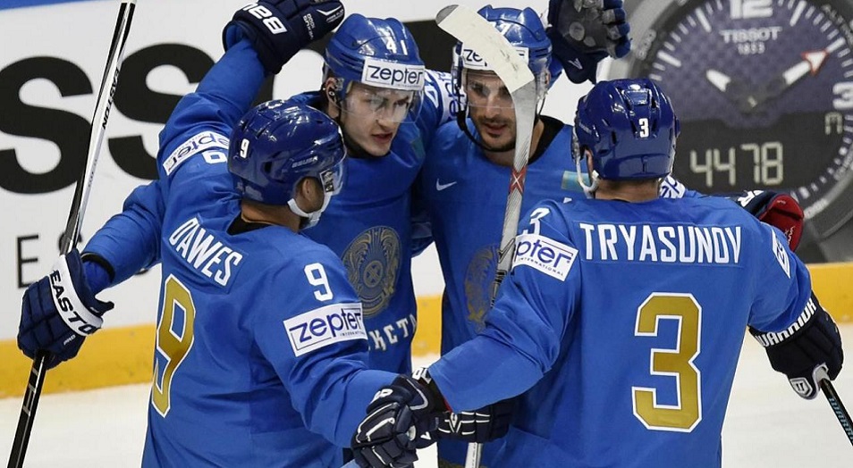 ЧМ-2021: Казахстан вырывает победу в игре с хозяевами льда