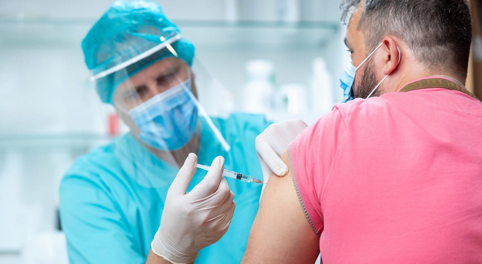 Почему цифры по вакцинации от акимата ВКО не "бьются" с данными облздрава