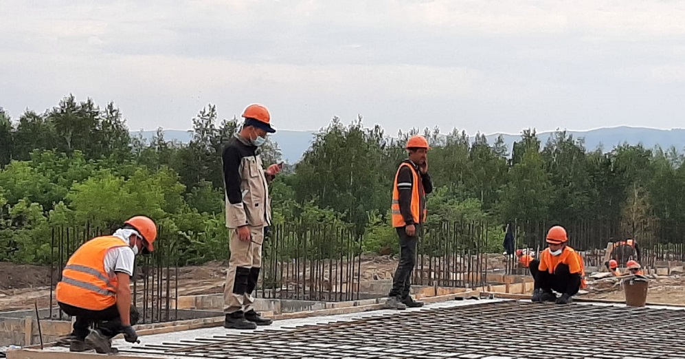 В Усть-Каменогорске не успели запустить в срок долгожданный завод по сортировке мусора