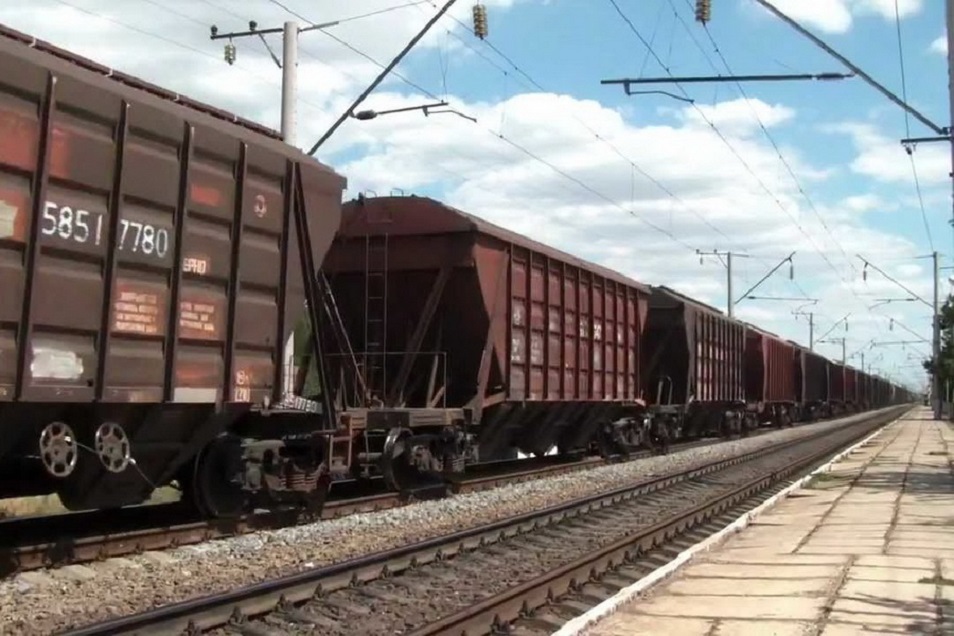 Более 60 вагонов сахара поступит в Актюбинскую область