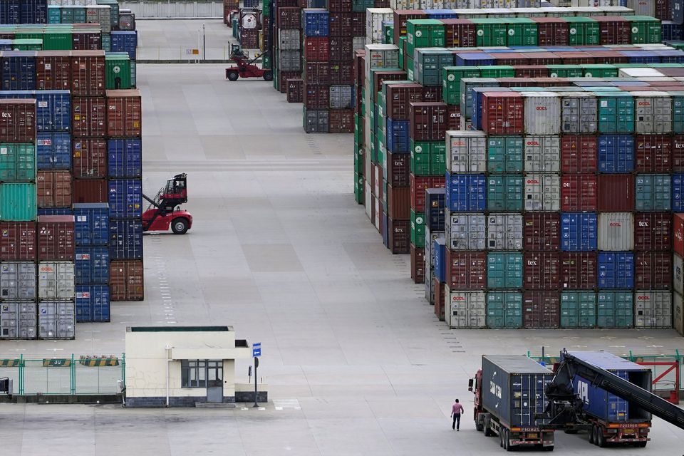 Экспорт Китая стал буфером для замедления роста внутренней экономики