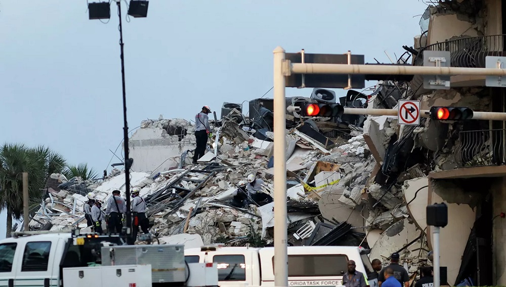 Число погибших при обрушении здания в Майами достигло пяти человек