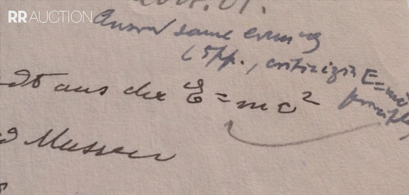 За $1,24 млн продали рукописное письмо Эйнштейна с известной формулой E=mc2