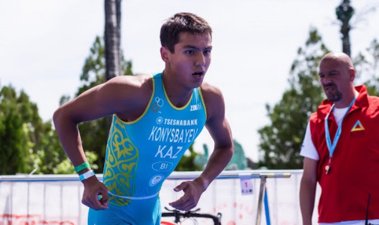 Казахстанец Дарын Конысбаев взял золото на чемпионате Азии по триатлону