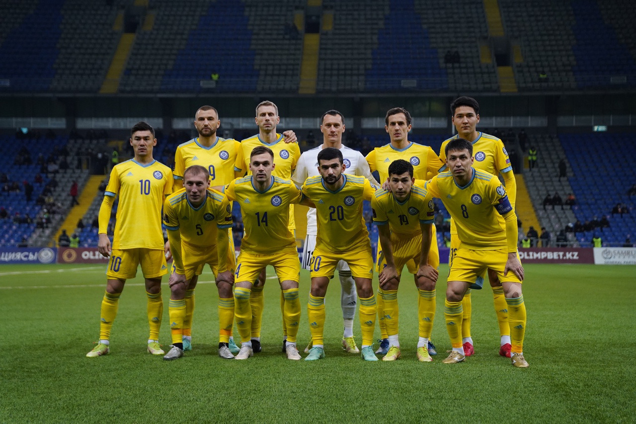 Команда Казахстана по футболу поднялась на шесть строчек в рейтинге ФИФА