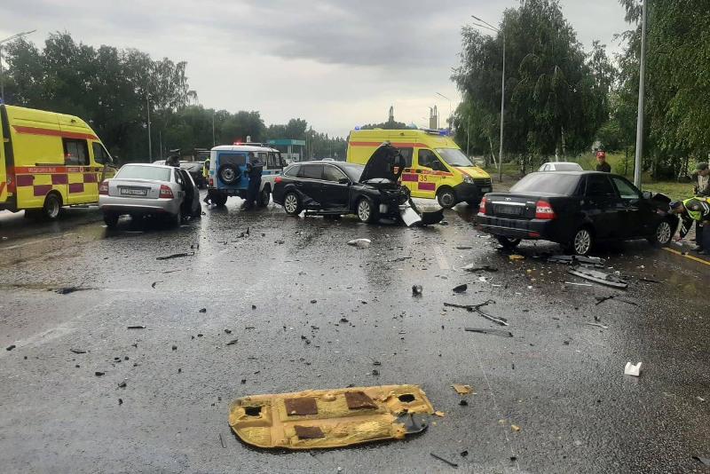 ДТП с участием четырех автомобилей произошло в Усть-Каменогорске