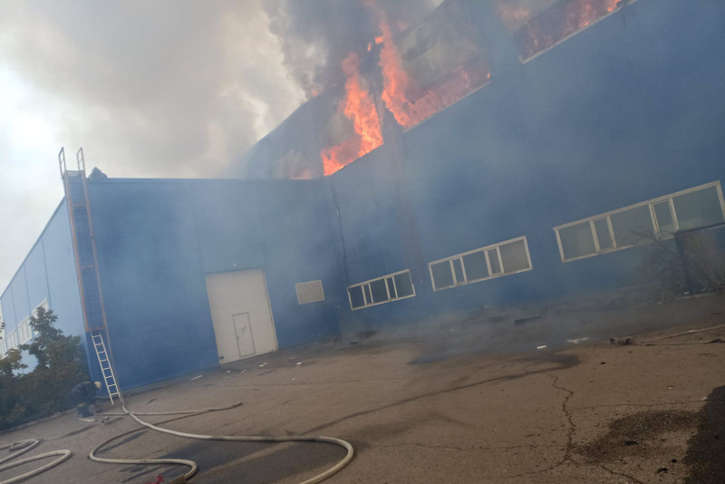 Торговый центр горит в Нур-Султане