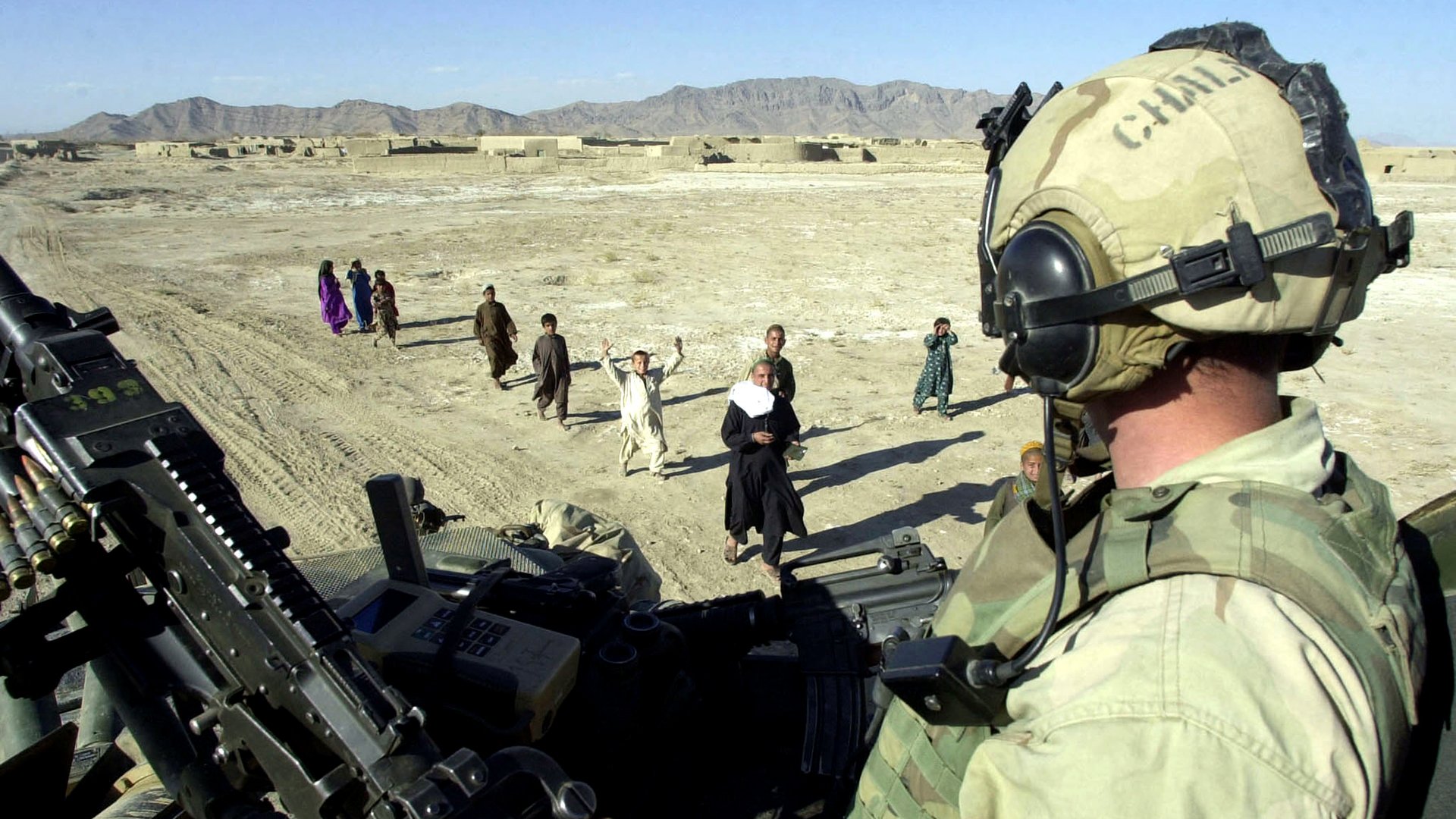 Афганский спецназ проводит операцию по освобождению Кундуза от талибов