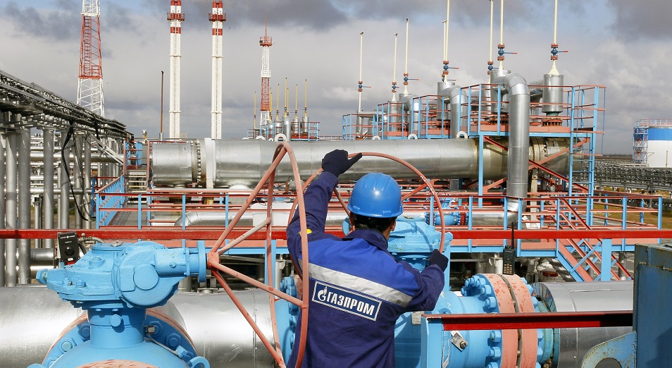 «Дочка» «Газпрома» обязала непривитых сотрудников работать удаленно