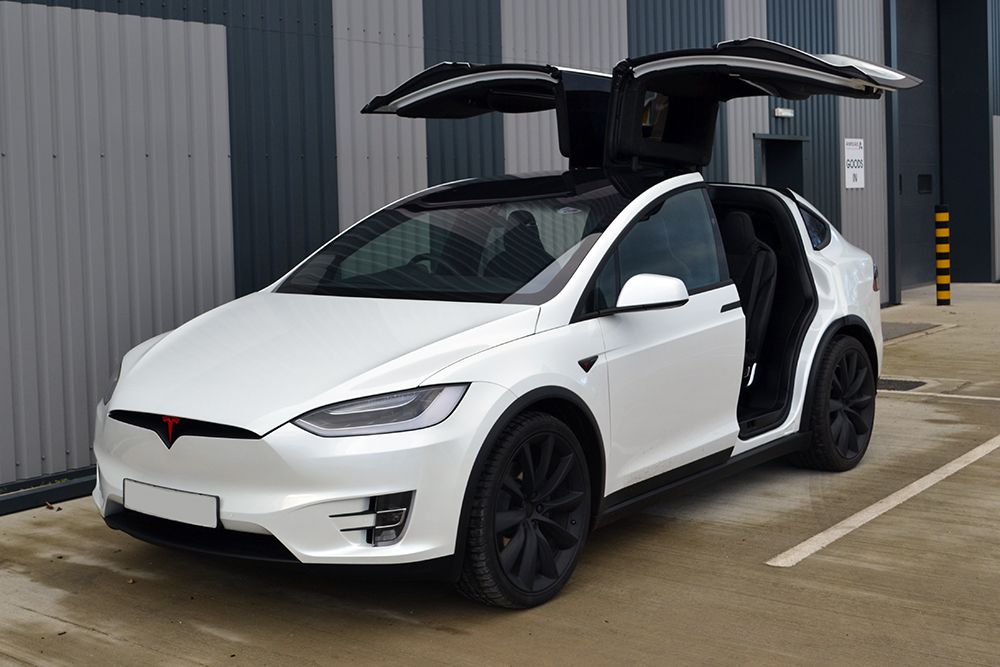 Tesla на $5 тыс. подняла цену на флагманские модели