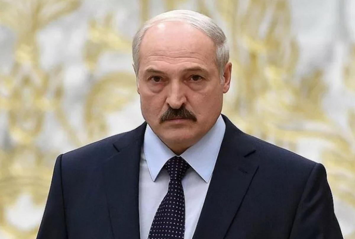 Как Лукашенко заставили маску надеть в больнице