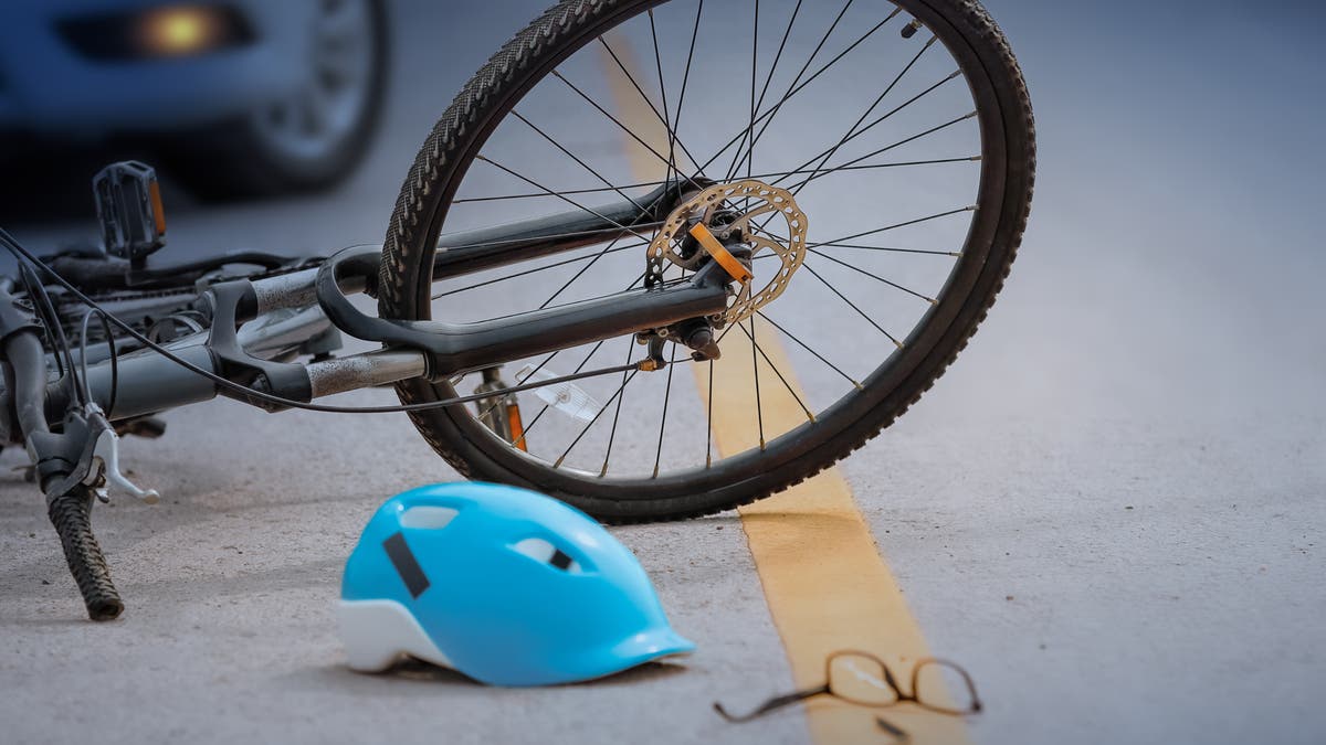 В страшном ДТП на трассе в СКО погибла 12-летняя велосипедистка