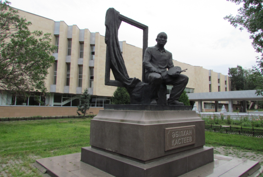 В Алматы музей мешал жить жителям высотки – его оштрафовали
