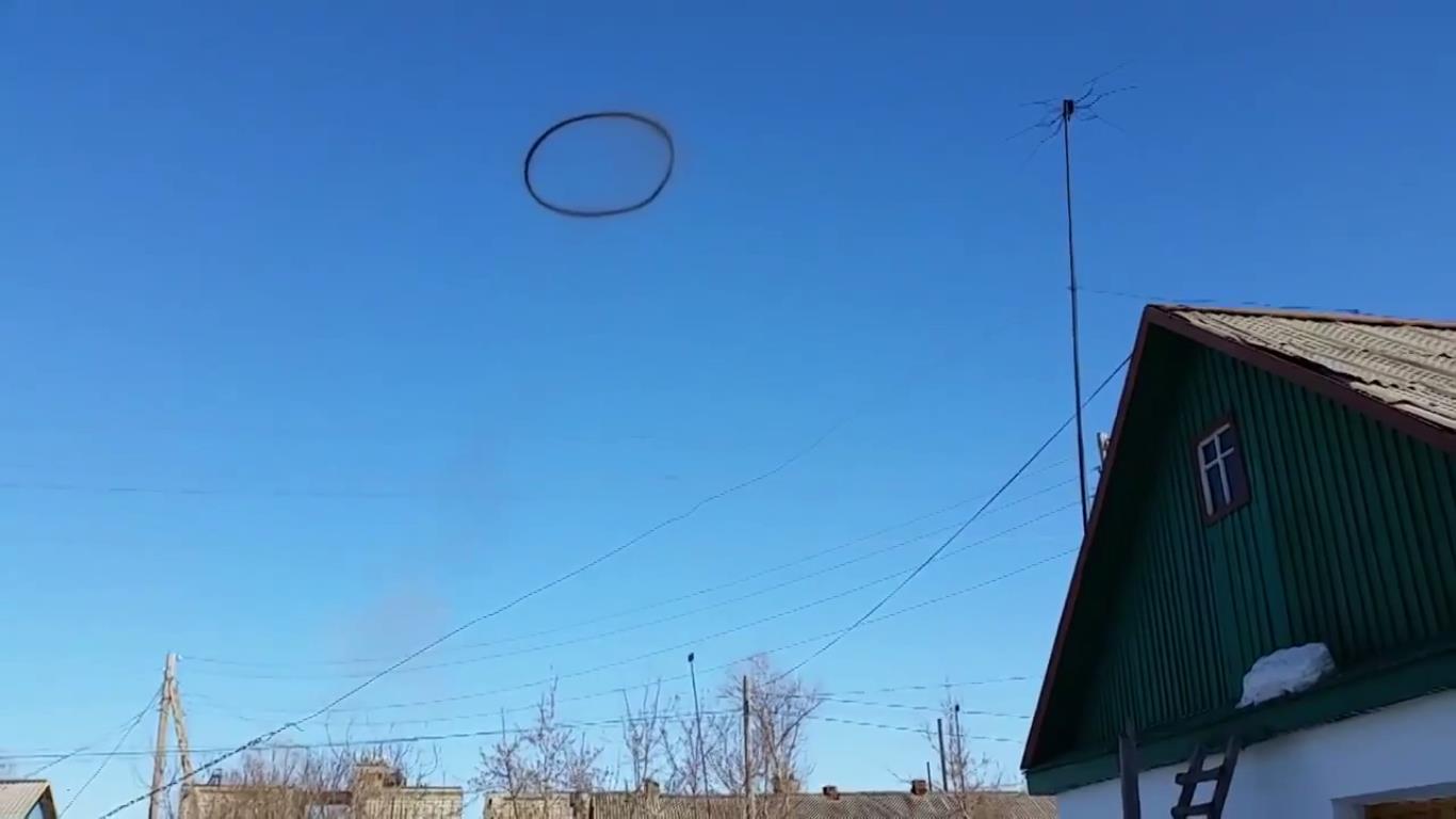 "Графеновое" кольцо в небе над Казахстаном. Что об этом известно?