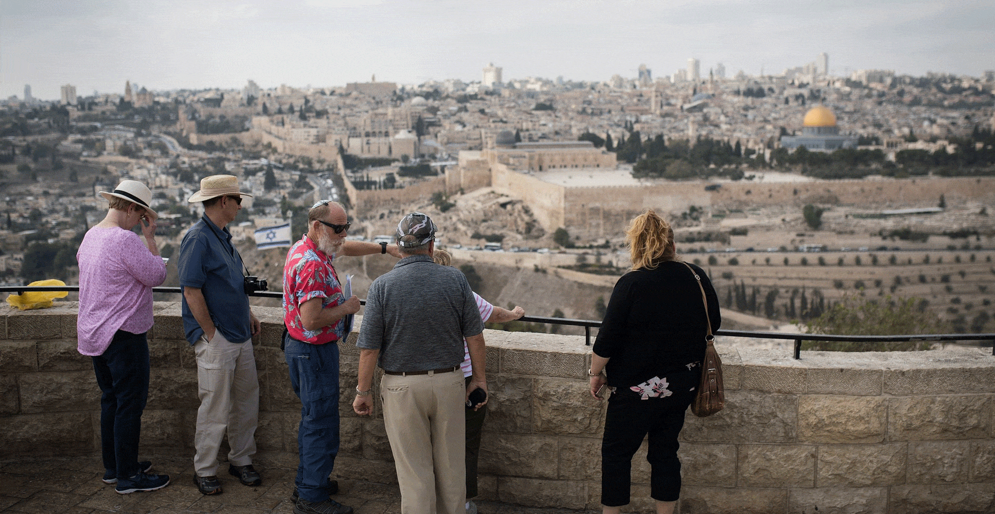 На каких условиях Израиль разрешил пускать туристов