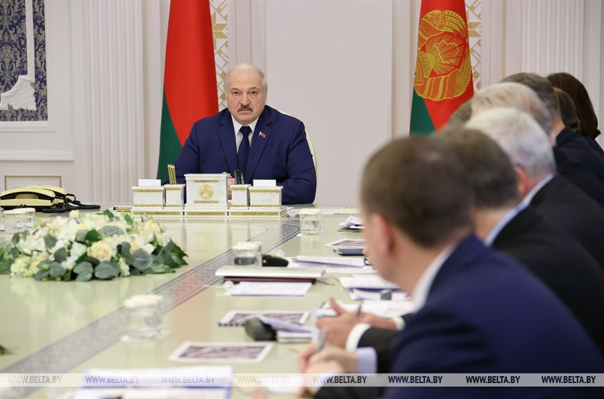 По больному месту: чем Лукашенко пригрозил Европе