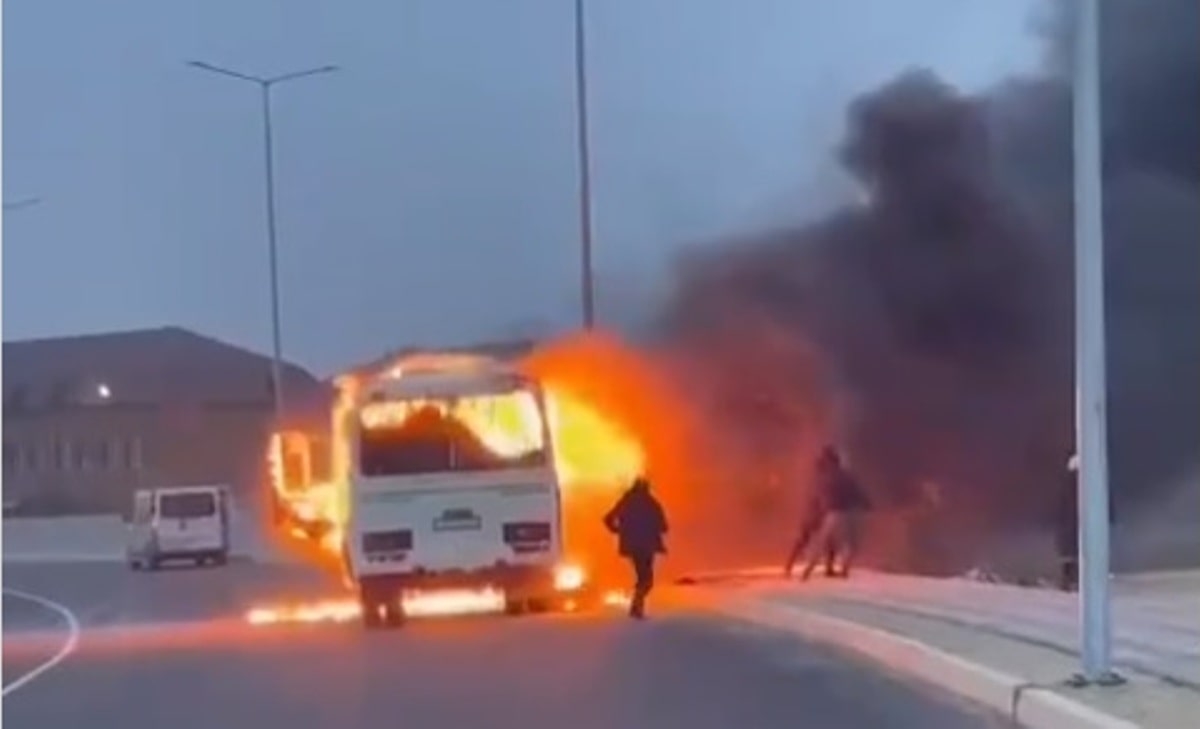 В Казнете распространили информацию, что в Актау в автобусе сгорели пассажиры