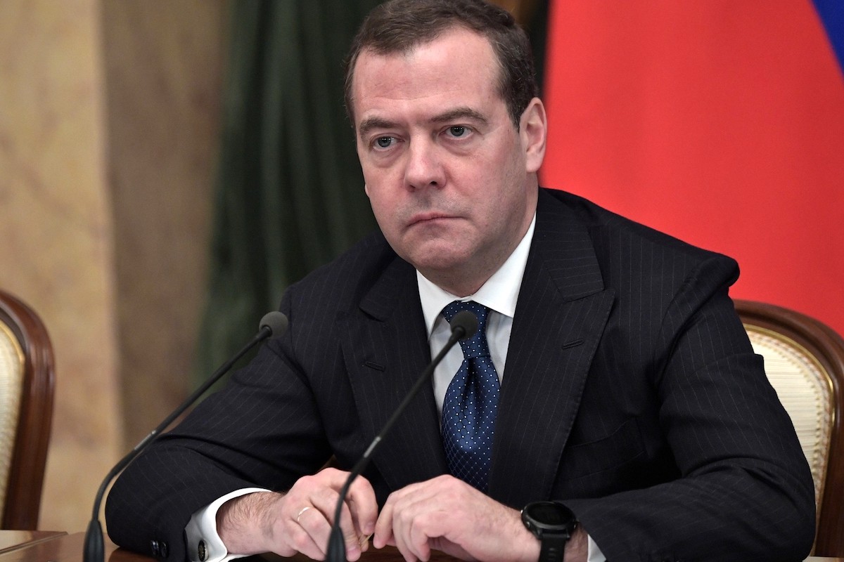Медведев написал провокационную статью о властях Украины