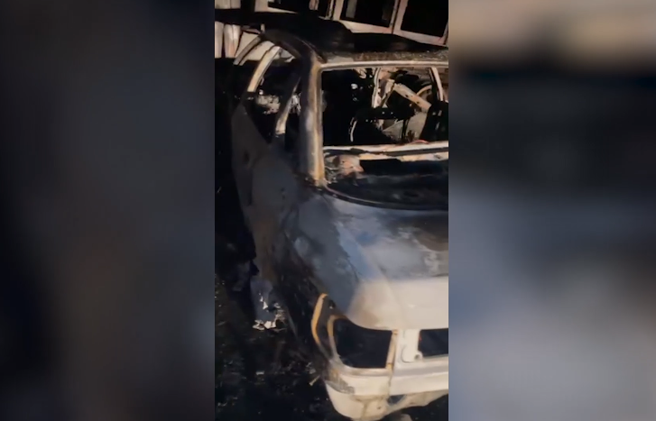Водитель и пассажир легковушки сгорели после столкновения с грузовиком