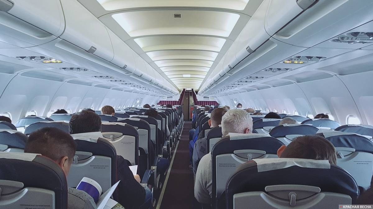 19-летний пассажир курил и матерился на борту самолета Алматы – Актобе