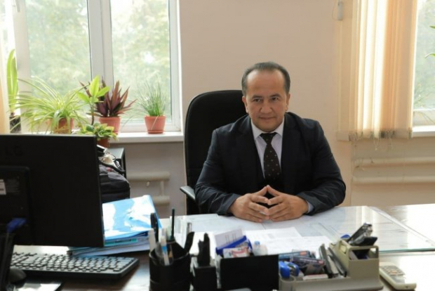 Известный юморист стал директором школы в Ташкенте