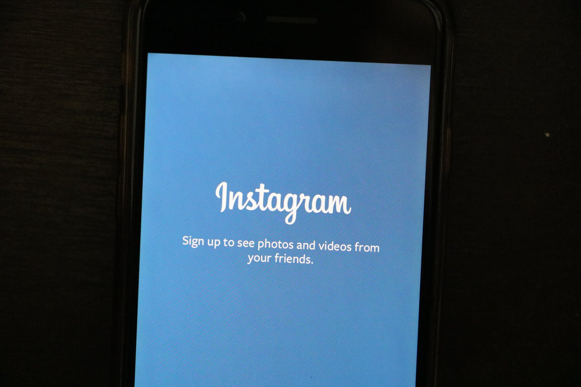 В Instagram появится новая антихейт-функция