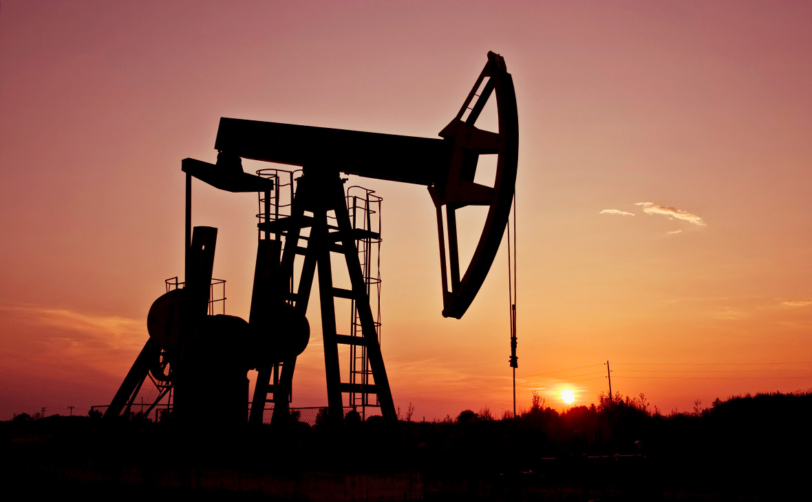 На сколько Казахстан сократил добычу нефти в 2021 году