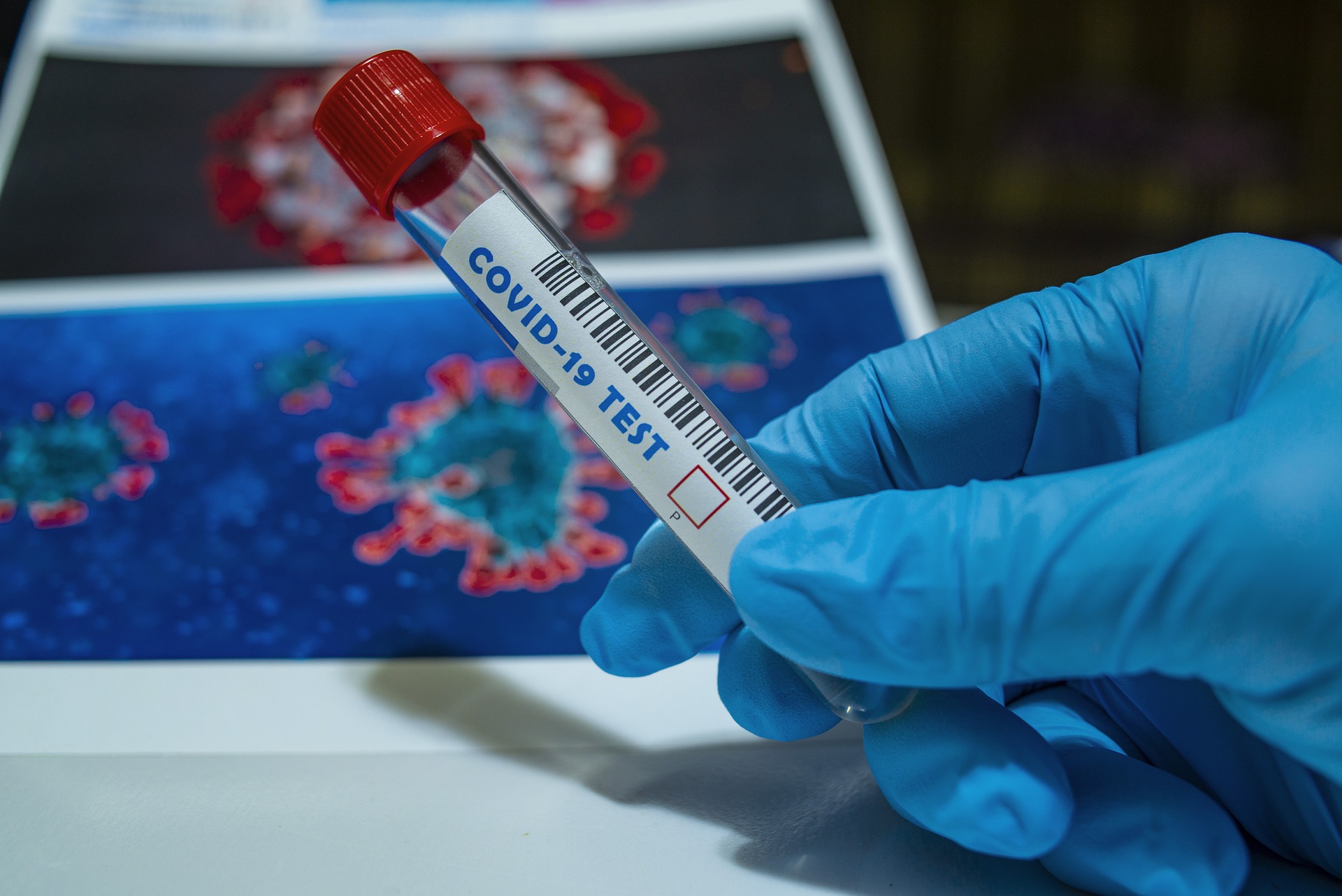 Насколько опасен выявленный в Великобритании новый штамм коронавируса
