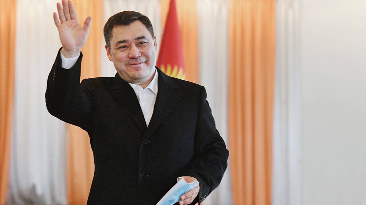 Полномочия президента расширили в Кыргызстане
