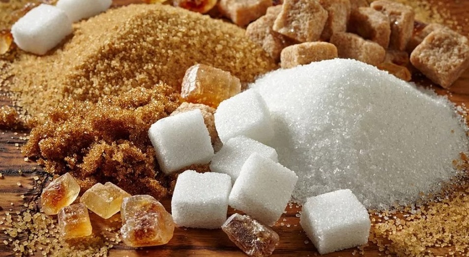 Цена на сахар в Актобе в некоторых магазинах у дома доходит до 900 тенге за килограмм 