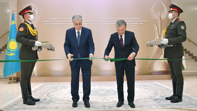 Presidents of Kazakhstan and Uzbekistan hold private talks