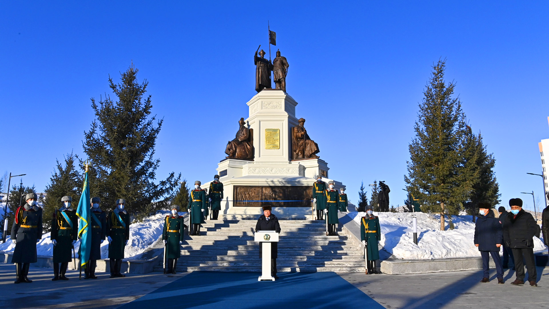 Аскар Мамин принял участие в открытии монумента Независимости в Восточно-Казахстанской области