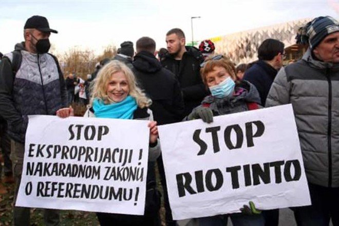 В Белграде продолжаются протесты экоактивистов